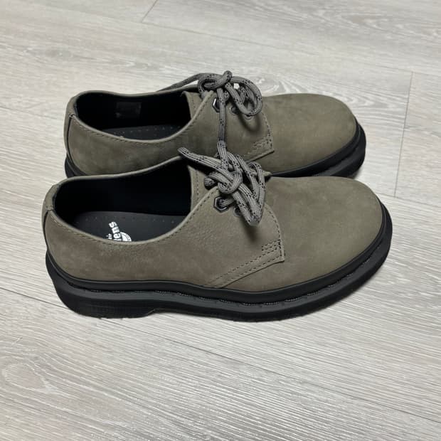 새상품) 닥터마틴 1461 누벅 그레이 220