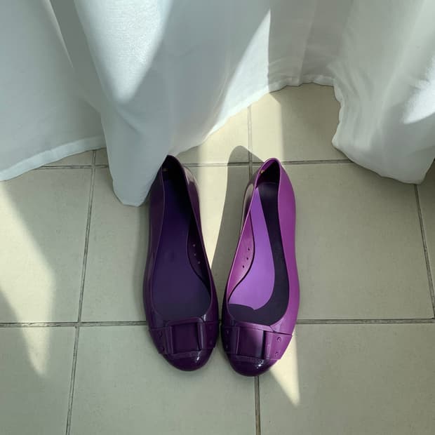 Jimmy choo purple flat jelly shoes