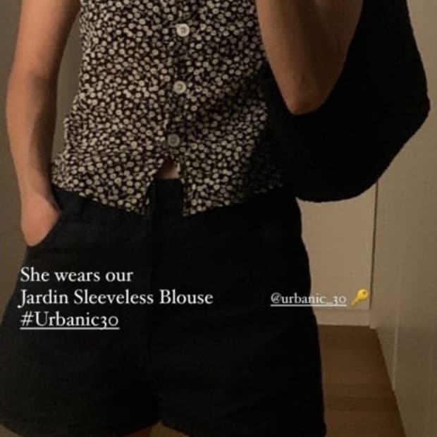 얼바닉30 Jardin Sleeveless Blouse