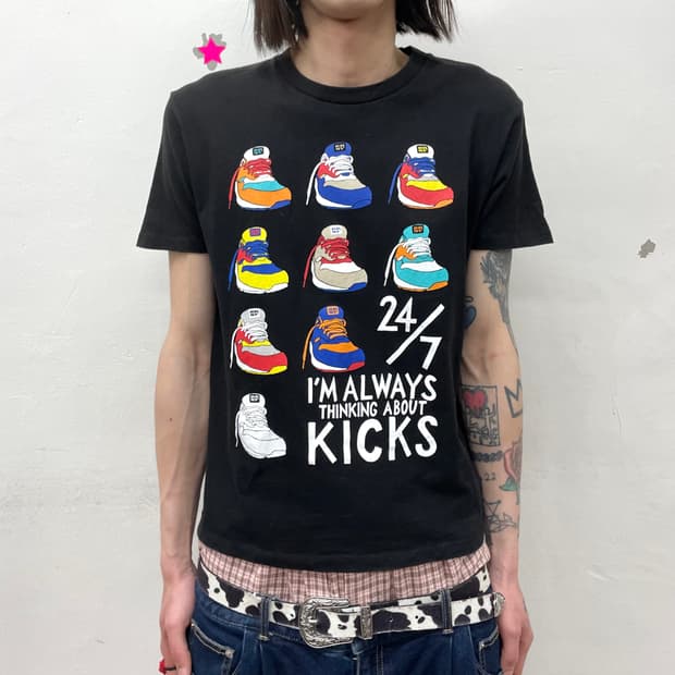 Multi Sneakers Black T-Shirt 