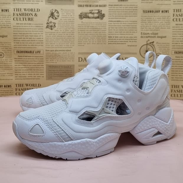 리복  인스타펌프 퓨리 화이트 여성운동화240 