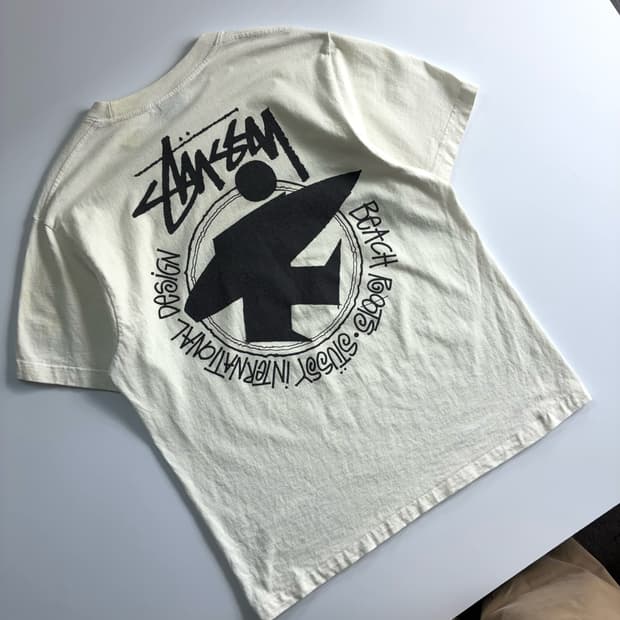 Stussy  스투시 비치 루트 화이트 반팔 티셔츠 