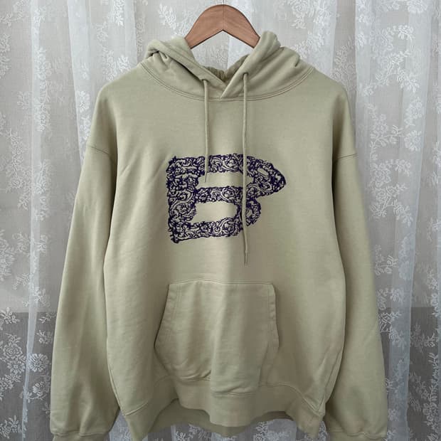 L) BLUR 크로쉐 블러 후디 베이지