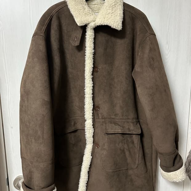 Leekie리키 카코트 브라운