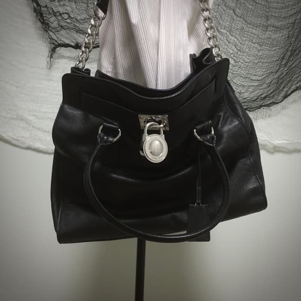 Michael Kors mk sliver leather chain bag