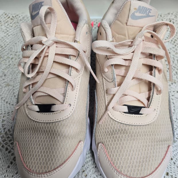 나이키 우먼스 라이즈 365. 핑크 250