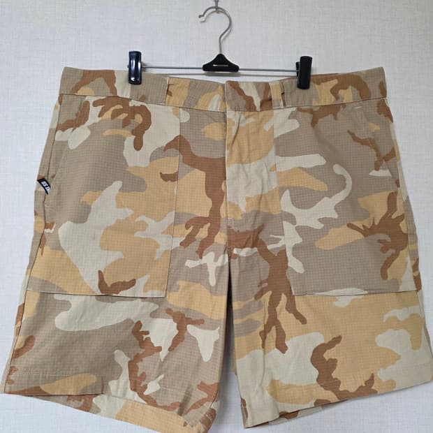 나이키 SB 카모 반바지 36