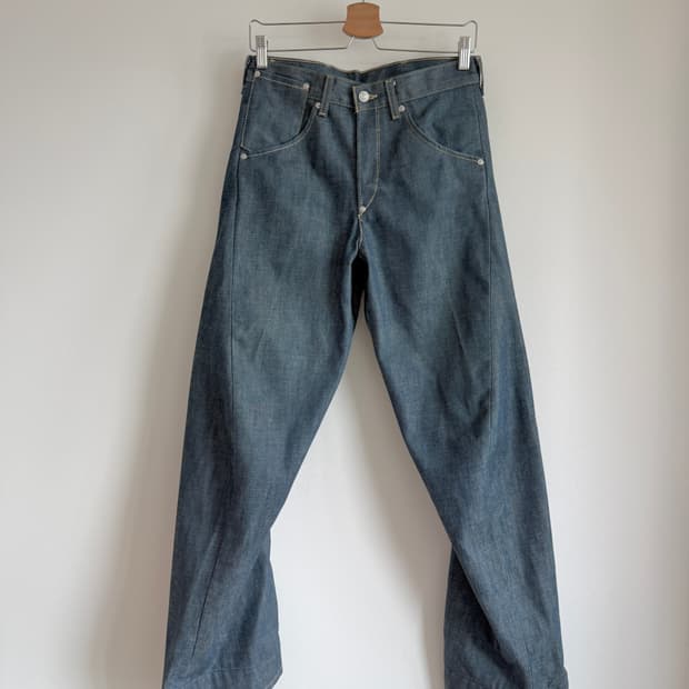 리바이스(Levi's) 엔지니어드진(데드스탁급, 버튼플라이&힌치백)