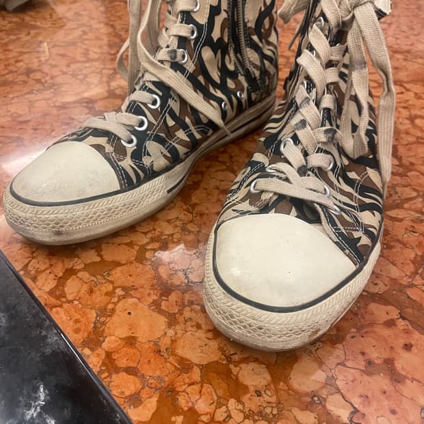 넘버나인 2004aw 트라이벌 하트 스니커즈