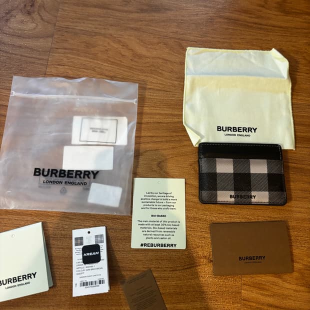 버버리 카드지갑