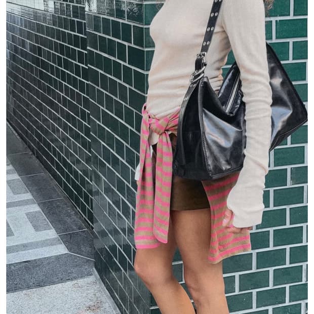 자라 메탈 아일렛 맥시 버킷백 블랙