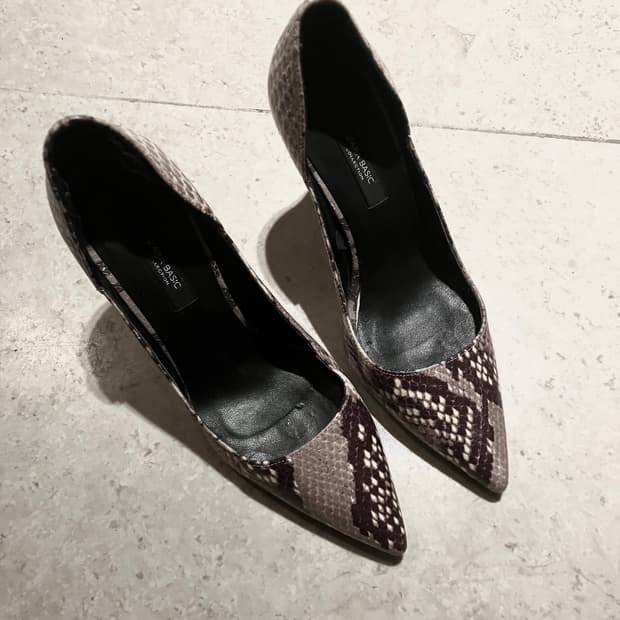 자라 스네이크 힐