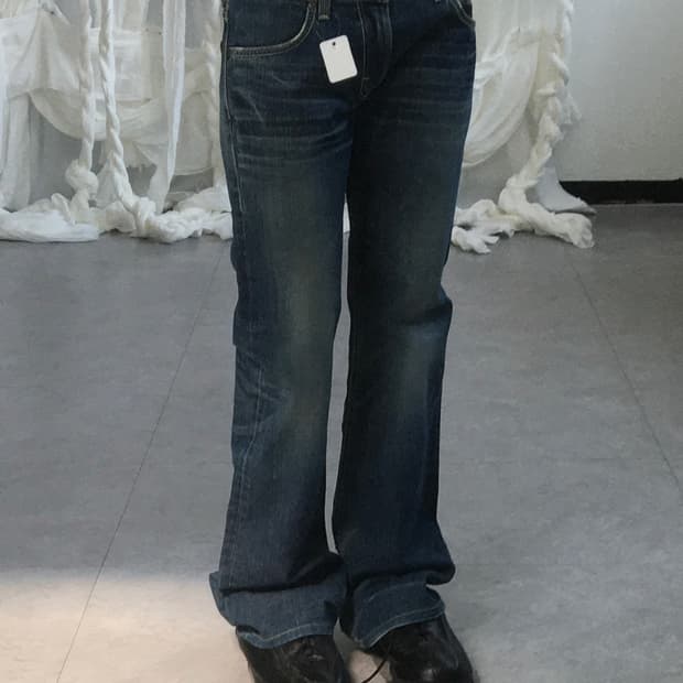 Lee washing denim pants