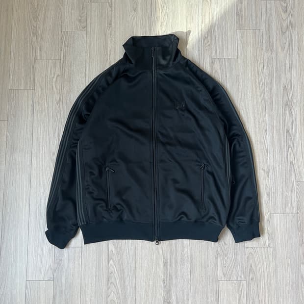 (새상품) 니들스 x 스튜디오어스 트랙 자켓 폴리 스무스 블랙