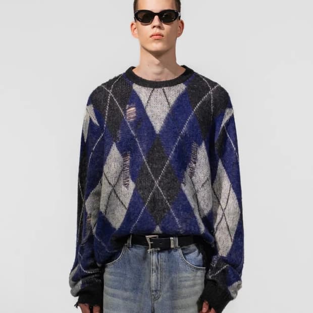 비바스튜디오 데미지 아가일 니트 BLUE M사이즈