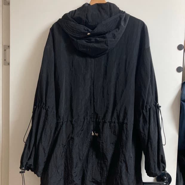 논디스클로즈 바람막이L