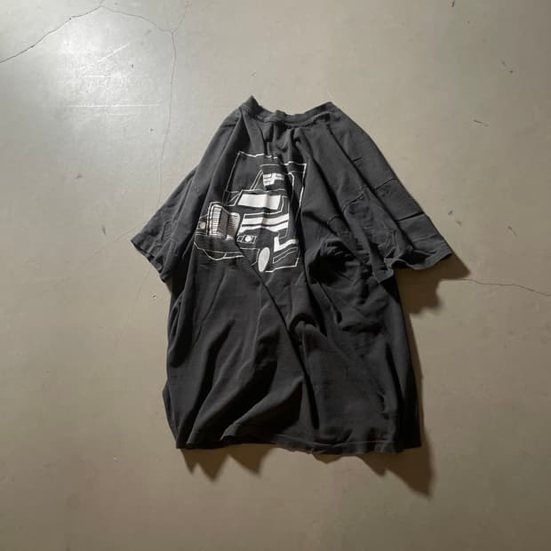 90’s Vintage Pocket T-Shirt