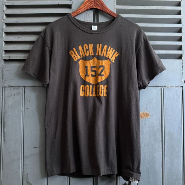 [M]WAREHOUSE 웨어하우스 BLACK HAWK 티셔츠