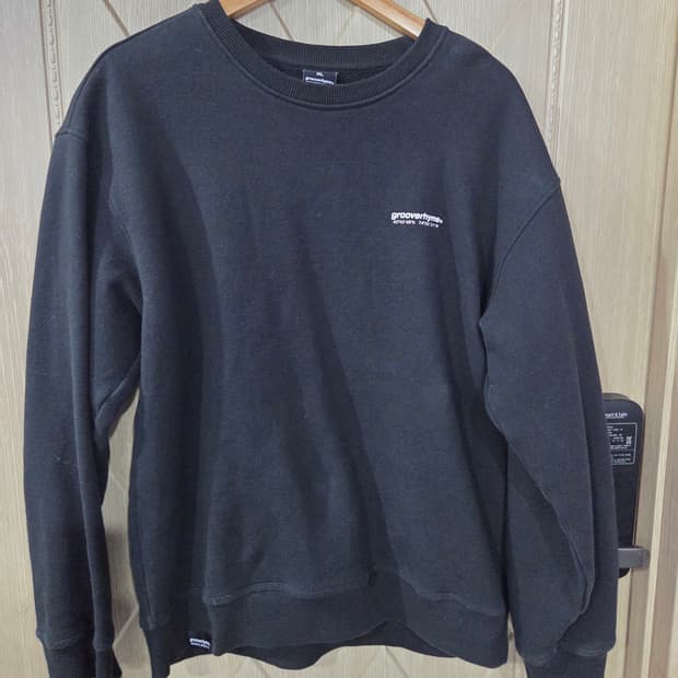 남성블랙맨투맨