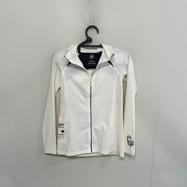 데상트 여성 후드 바람막이 55