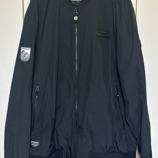 디스커버리 익스페디션 블랙 봄버 자켓 