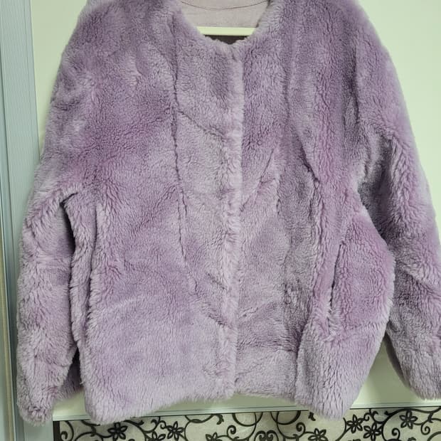 연보라 양모자켓