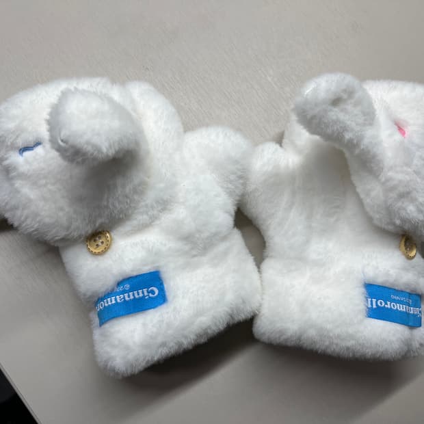 시나모롤 봉제 장갑 핸드워머 