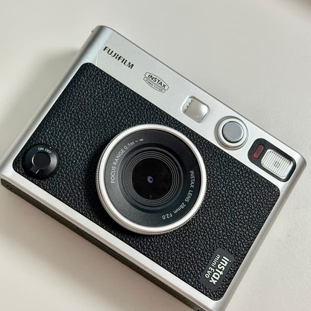 인스탁스 미니에보