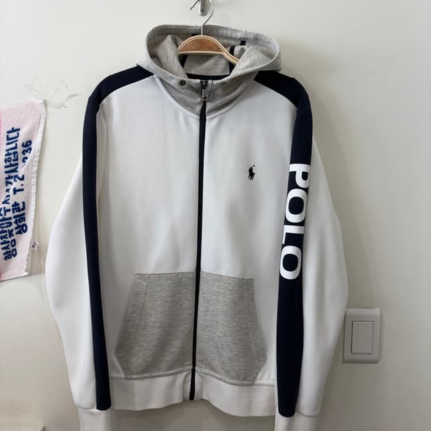 84. 폴로 후드집업 
