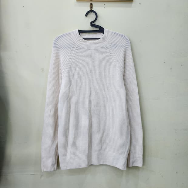 유니클로 아이보리 코튼 니트