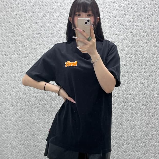리바이스 릴렉스핏 빈티지 포스터 부클로고 반팔티 S C13432