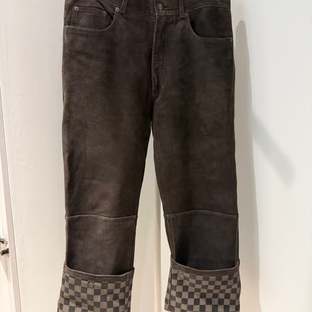 [48] 루이비통 고트 스웨이드 다미에 패턴 팬츠