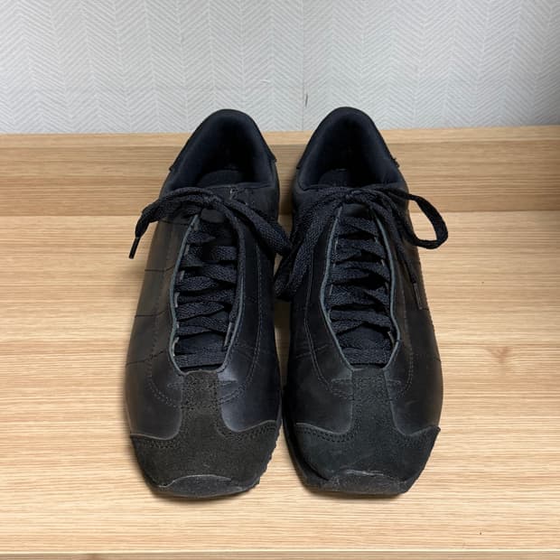 이세이미야케 스니커즈