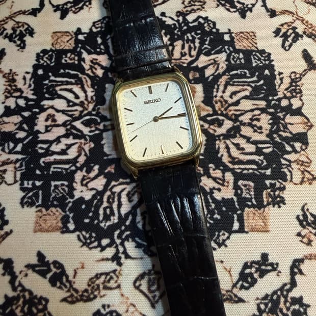 SEIKO 빈티지 쿼츠 시계