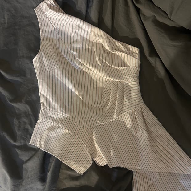 빈티지 나시 원숄더 슬리브리스