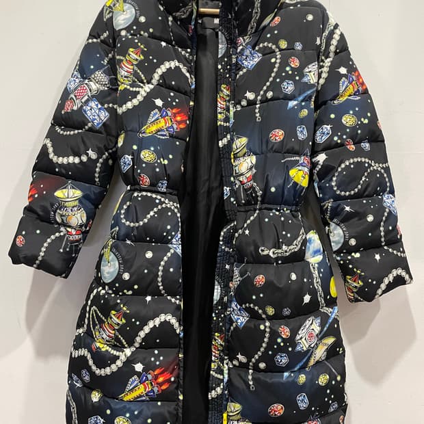 러브 모스키노 우주선 패턴 여성 패딩 XL