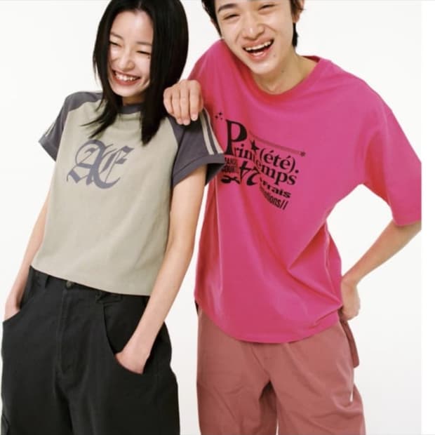  에이이에이이 고딕로고 반팔
