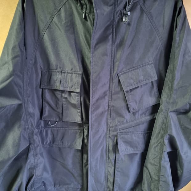 무신사스탠다드 남성 바람막이 