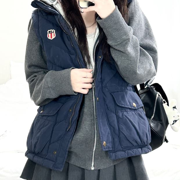 폴로 진스 패치로고 덕다운 패딩조끼