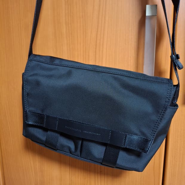 마테마틱 클라인N19 크로스백