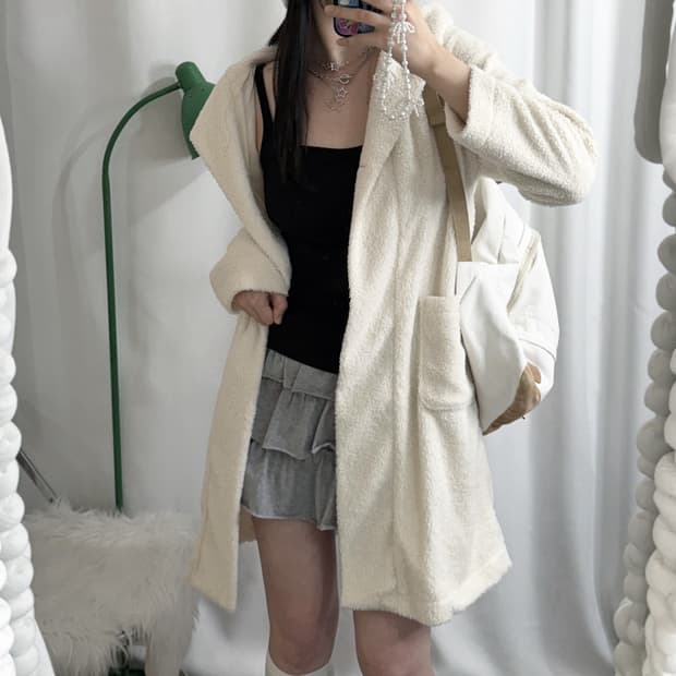 아이보리 뽀글이 후드 롱 코트