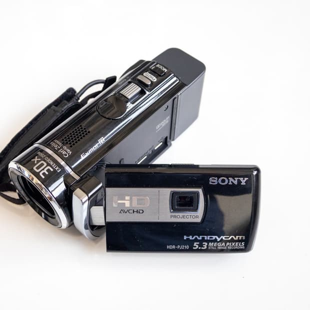Sony HDR - PJ210 / 빈티지 디지털 캠코더 