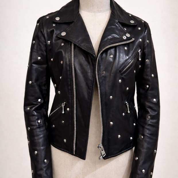 JUNYA WATANABE - COMME 스터드 가죽 자켓(블랙)