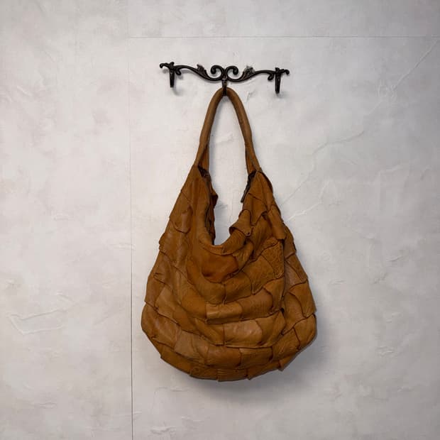 Camel brown lamb skin patchwork 숄더백