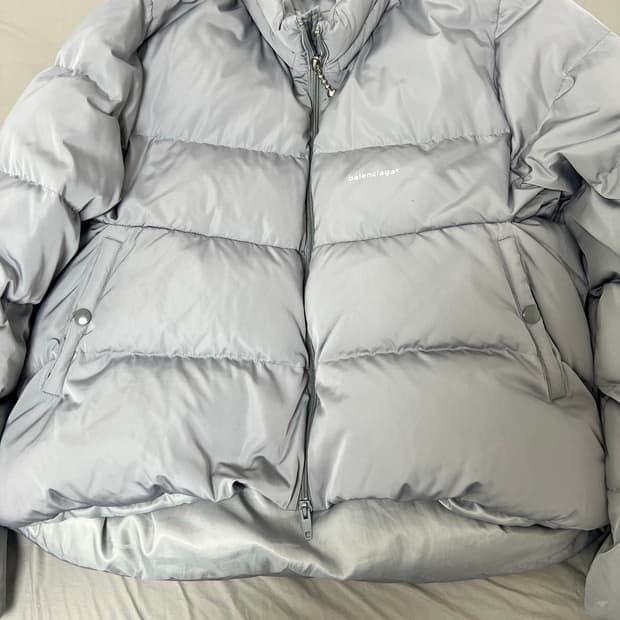 발렌시아가 c컬 패딩 그레이