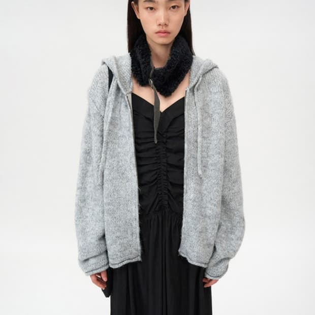 구해요! 인사일런스우먼
코지 니트 후드 집업 GREY