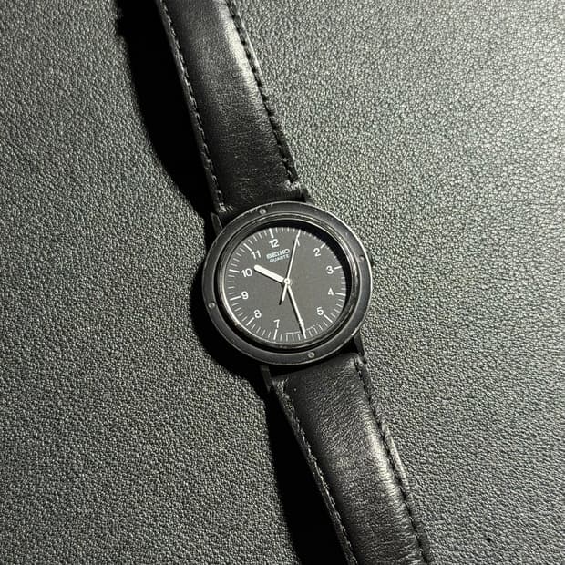 세이코 샤리오 빈티지 6431-6030 스티브잡스 시계