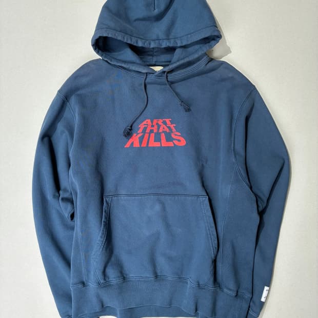 갤러리 디파트먼트 ATK 스택드 로고 후드 티셔츠 네이비