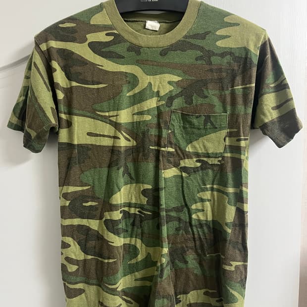 빈티지 80s 우드랜드 카모 티셔츠