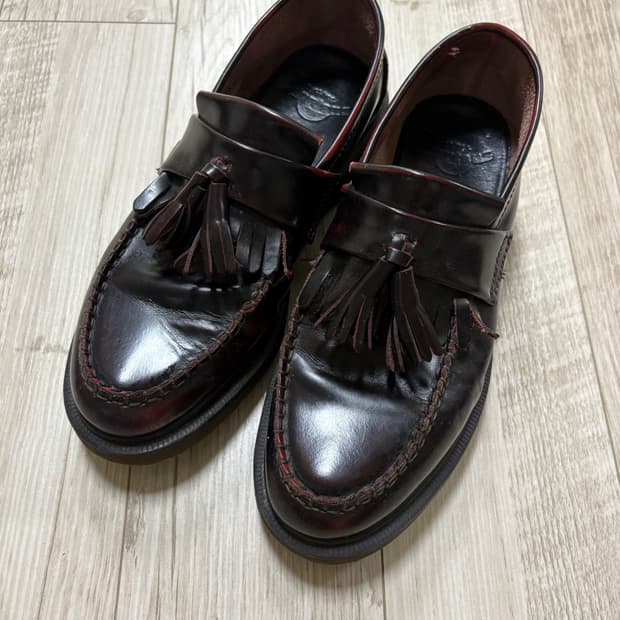 닥터마틴 아드리안 체리우드 260